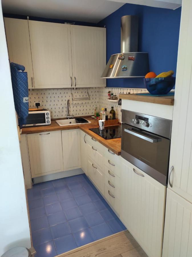 Grazioso Appartamento Vicino Al Mare ซานกาตัลโด ภายนอก รูปภาพ