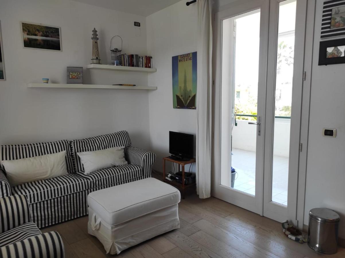 Grazioso Appartamento Vicino Al Mare ซานกาตัลโด ภายนอก รูปภาพ