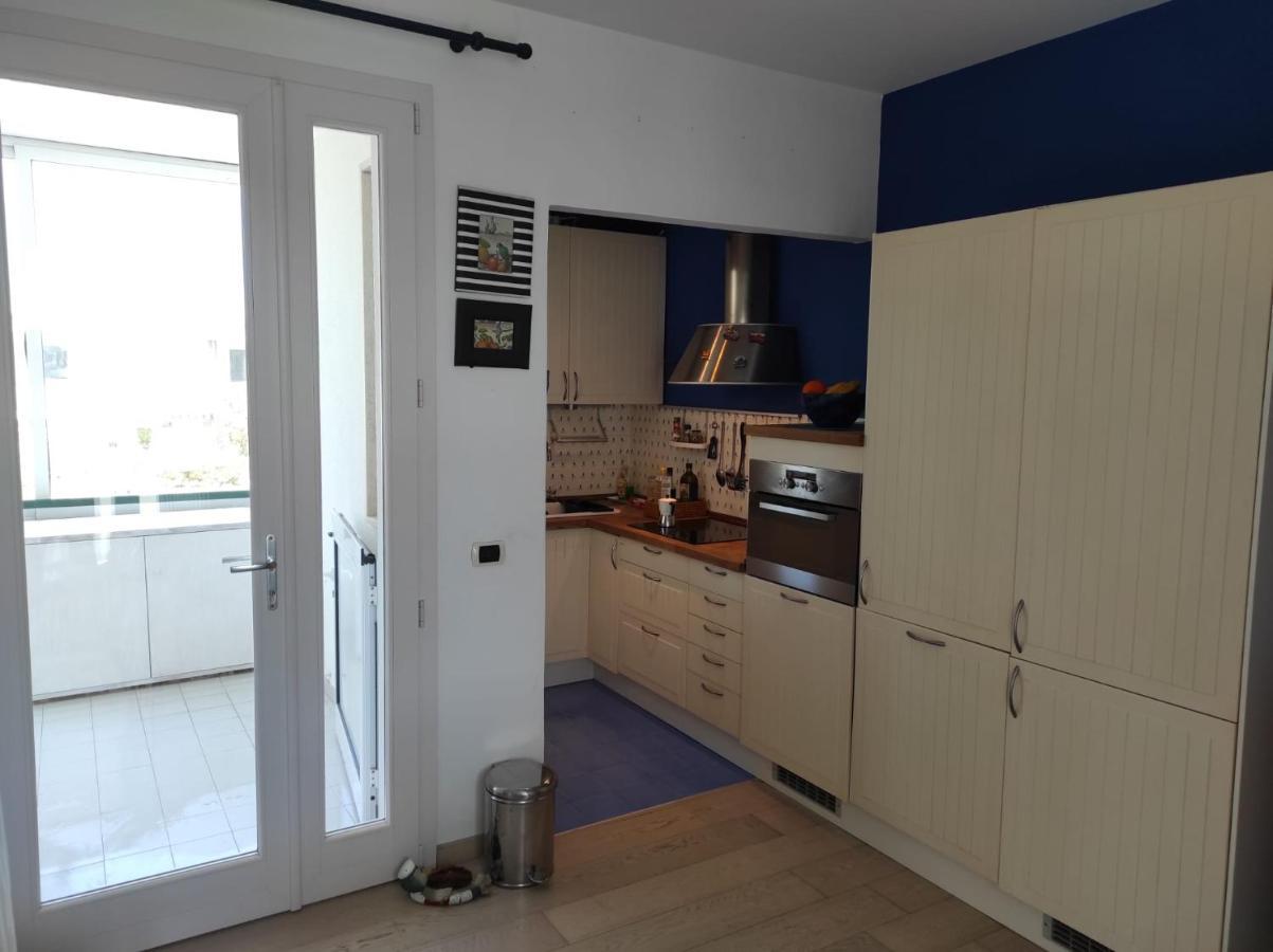 Grazioso Appartamento Vicino Al Mare ซานกาตัลโด ภายนอก รูปภาพ