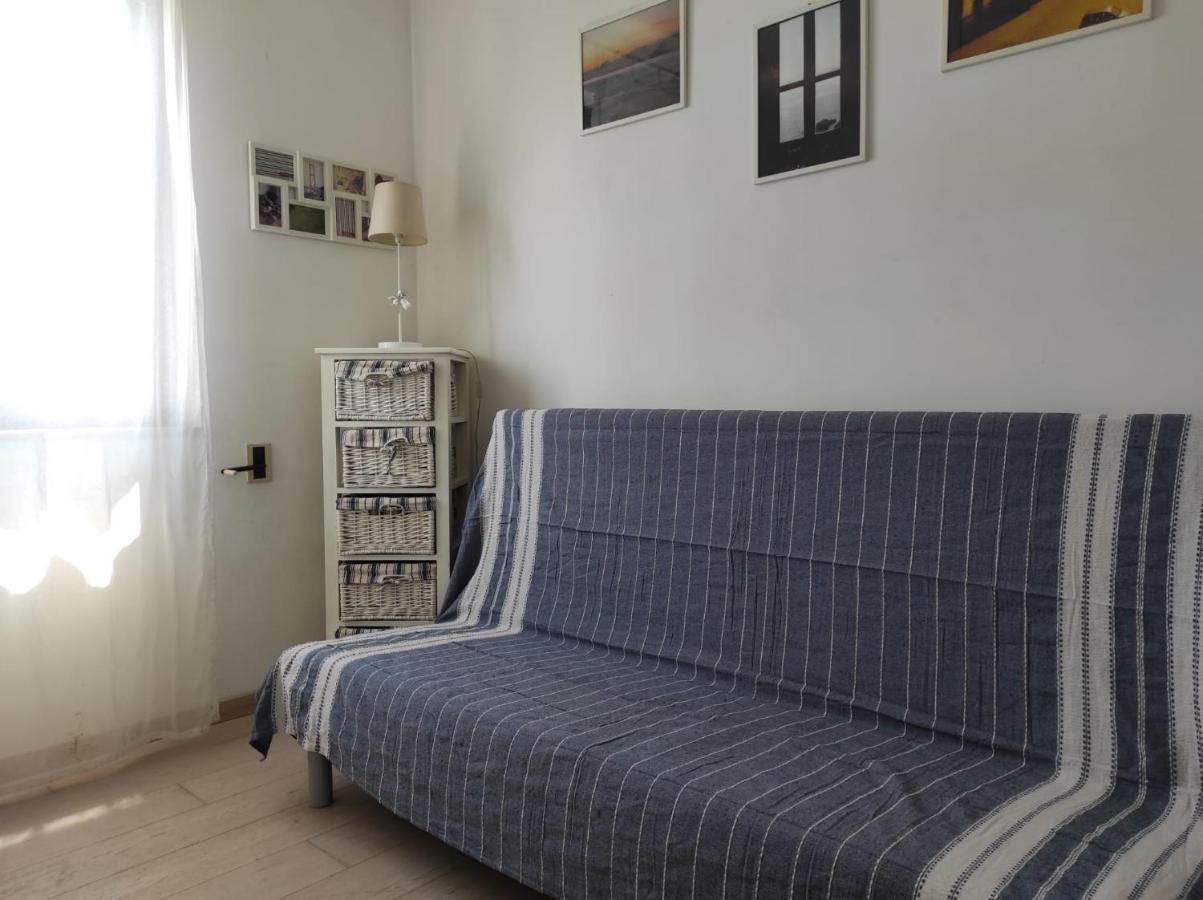 Grazioso Appartamento Vicino Al Mare ซานกาตัลโด ภายนอก รูปภาพ