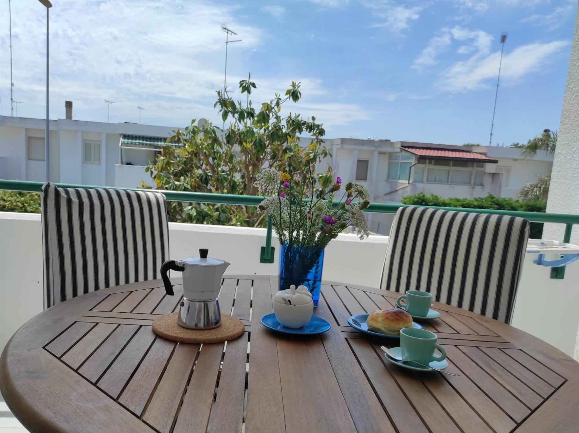 Grazioso Appartamento Vicino Al Mare ซานกาตัลโด ภายนอก รูปภาพ